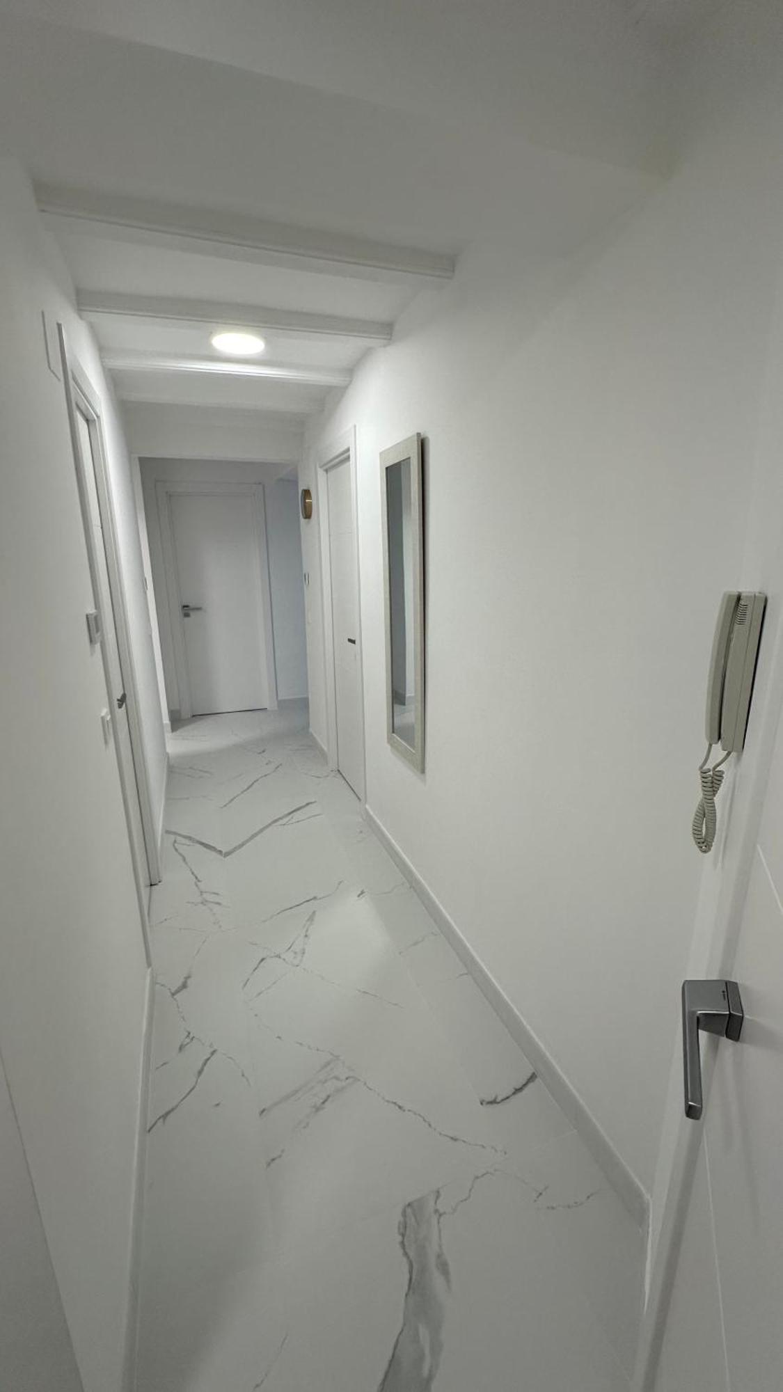 Seaview 2 Bed Apart , 30M From Playa Arenal, Garage Apartment Калпе Екстериор снимка