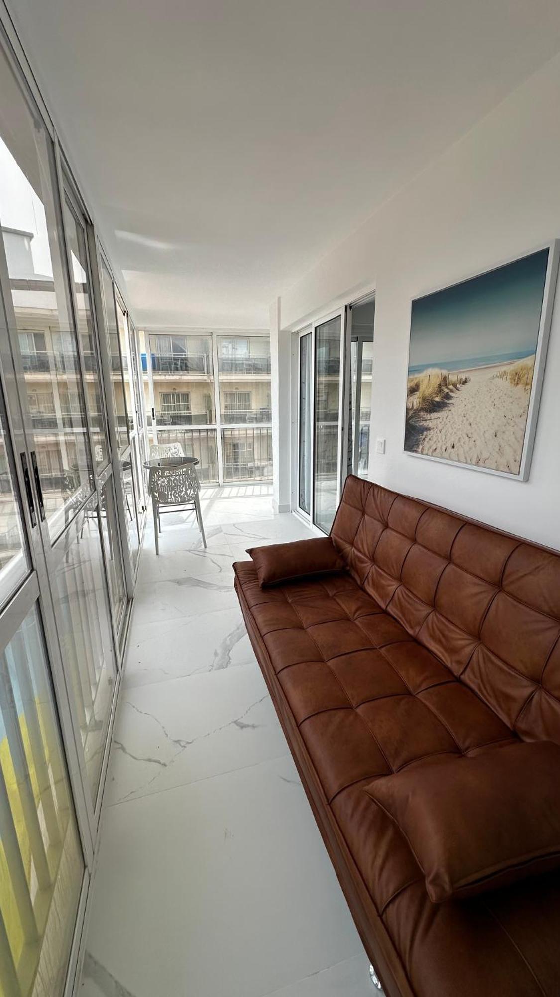 Seaview 2 Bed Apart , 30M From Playa Arenal, Garage Apartment Калпе Екстериор снимка